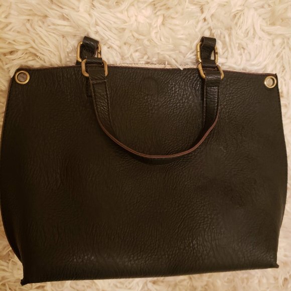 Tote with removable cross body strap and matching coin/make-up pouch. - Picture 2 of 3